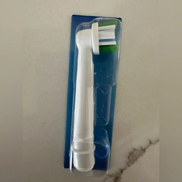 Oral-B Braun Toothbrush Replacement Heads 6 Brand New Unopened - Picture 4 of 6